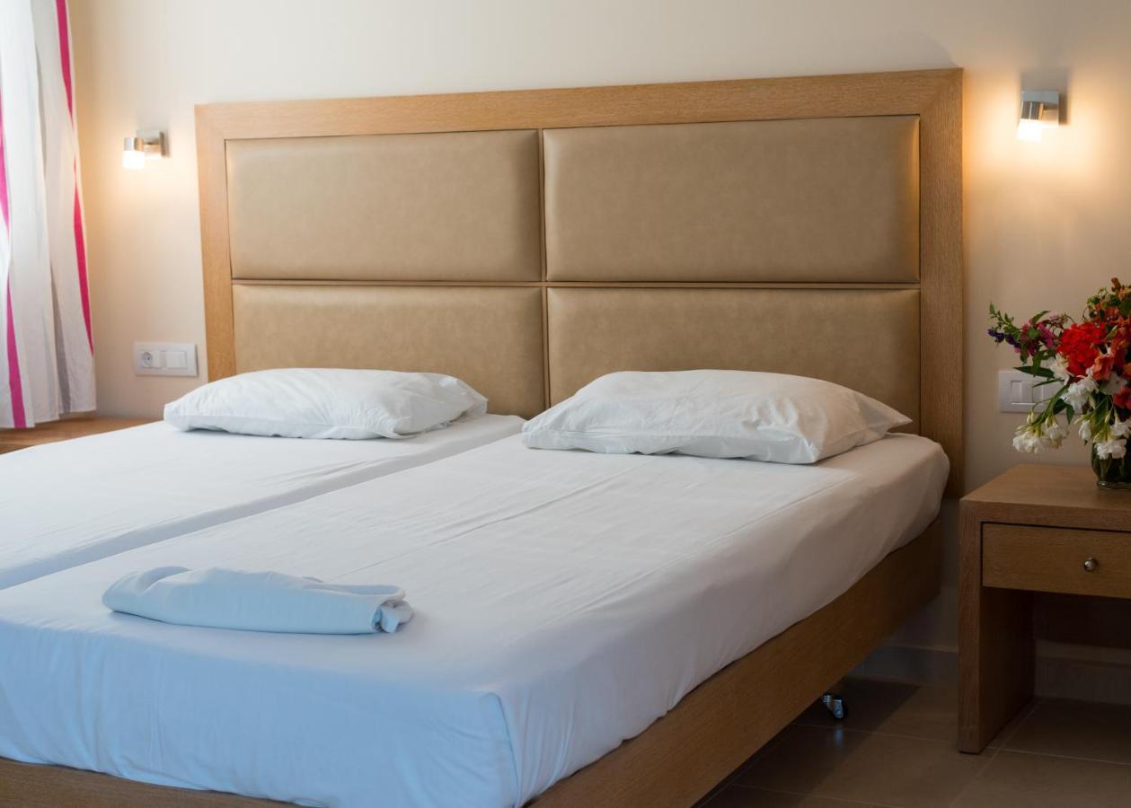 Amaryllis Front Beach Hotel ลาร์ดอส ภายนอก รูปภาพ