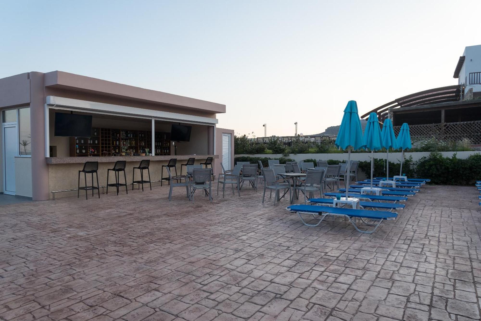Amaryllis Front Beach Hotel ลาร์ดอส ภายนอก รูปภาพ